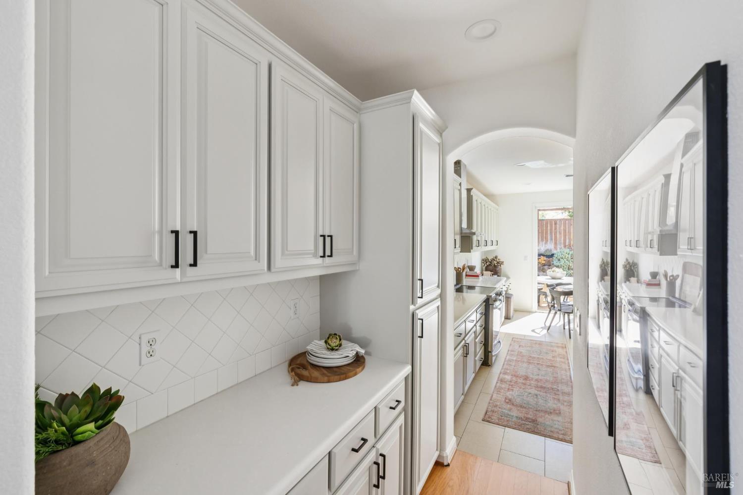 Detail Gallery Image 20 of 52 For 24 Sunny Cove Dr, Novato,  CA 94949 - 5 Beds | 3/1 Baths