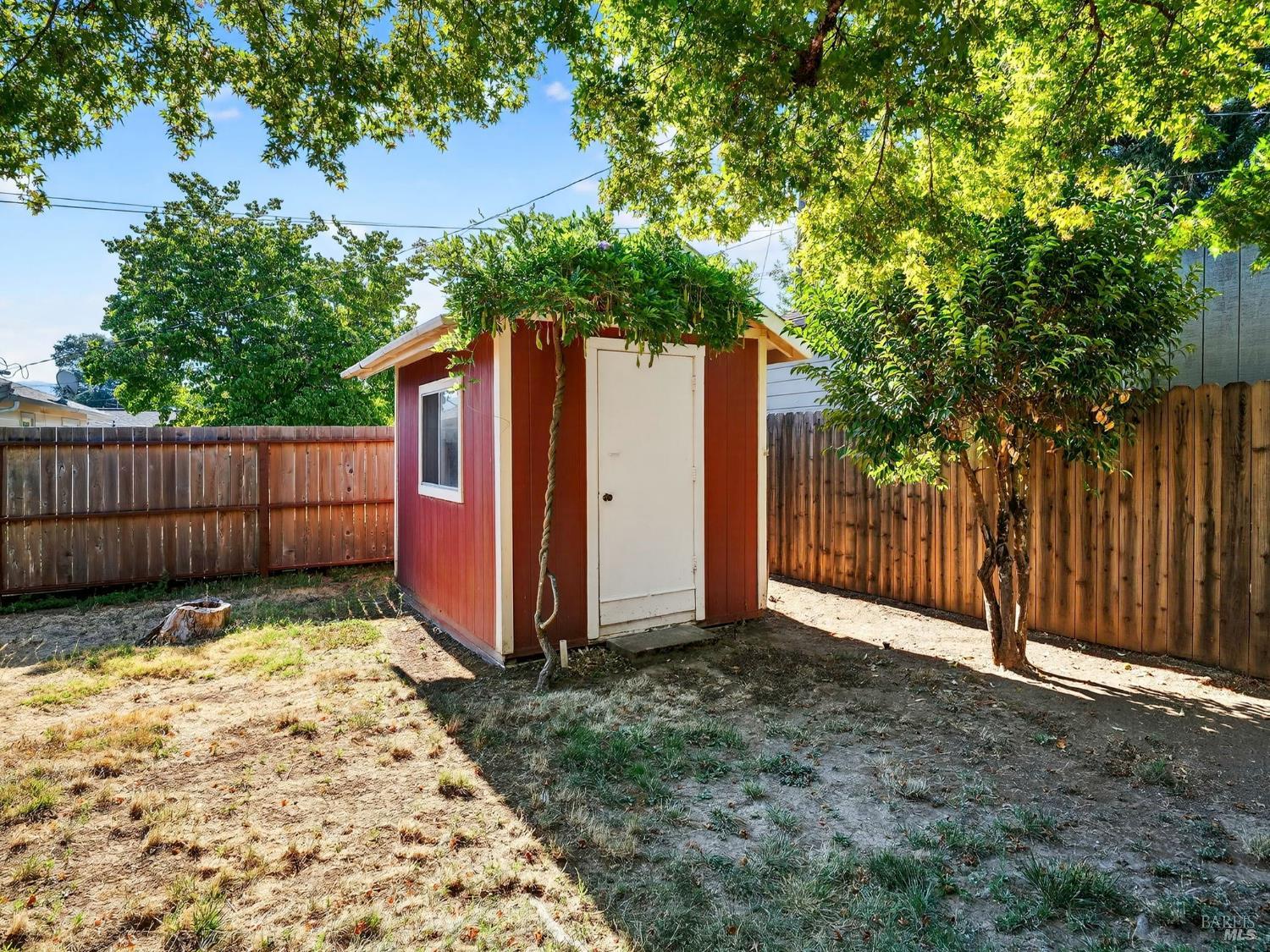 Detail Gallery Image 35 of 40 For 810 Mendocino Dr, Ukiah,  CA 95482 - 4 Beds | 2 Baths