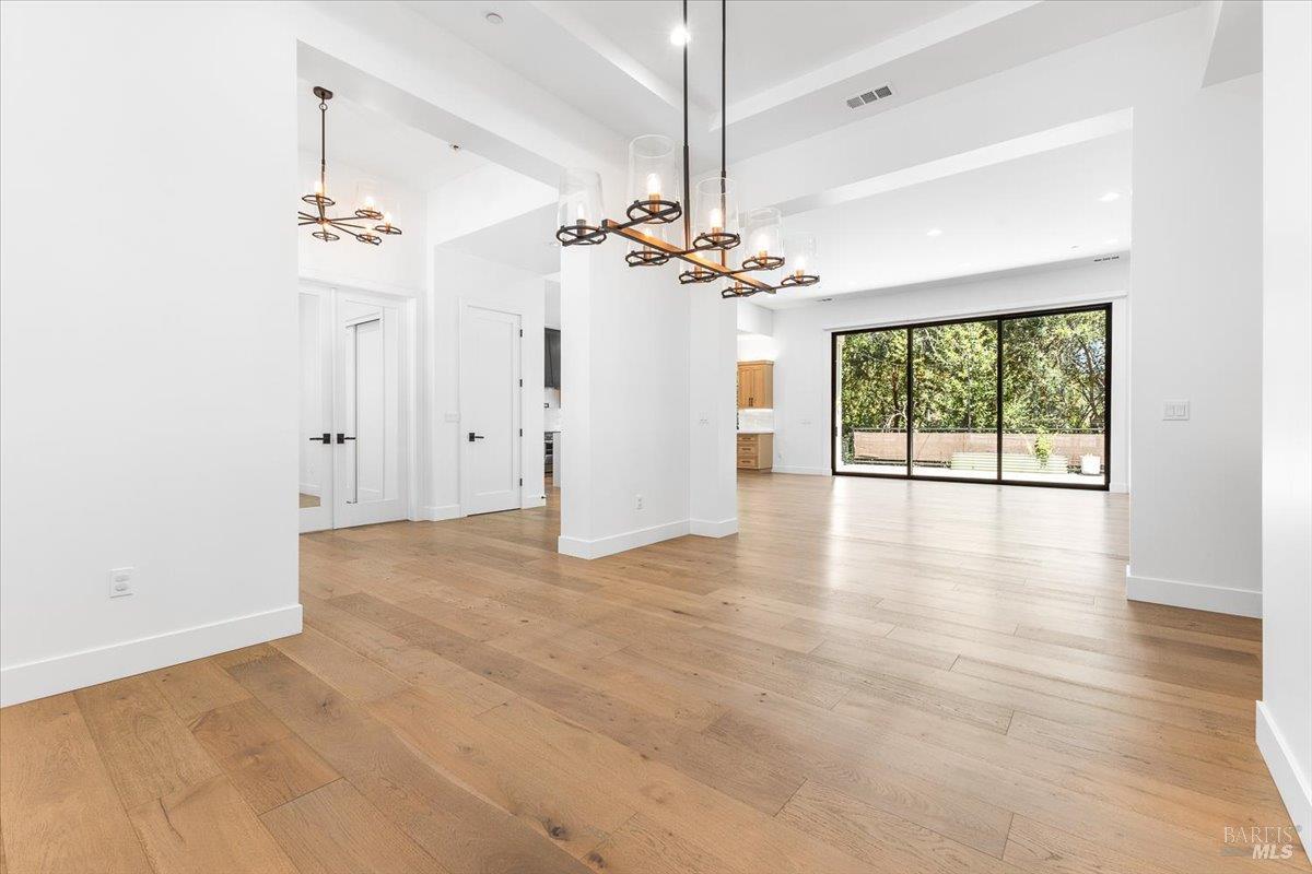Detail Gallery Image 11 of 59 For 794 Los Olivos Rd, Santa Rosa,  CA 95404 - 4 Beds | 3/1 Baths