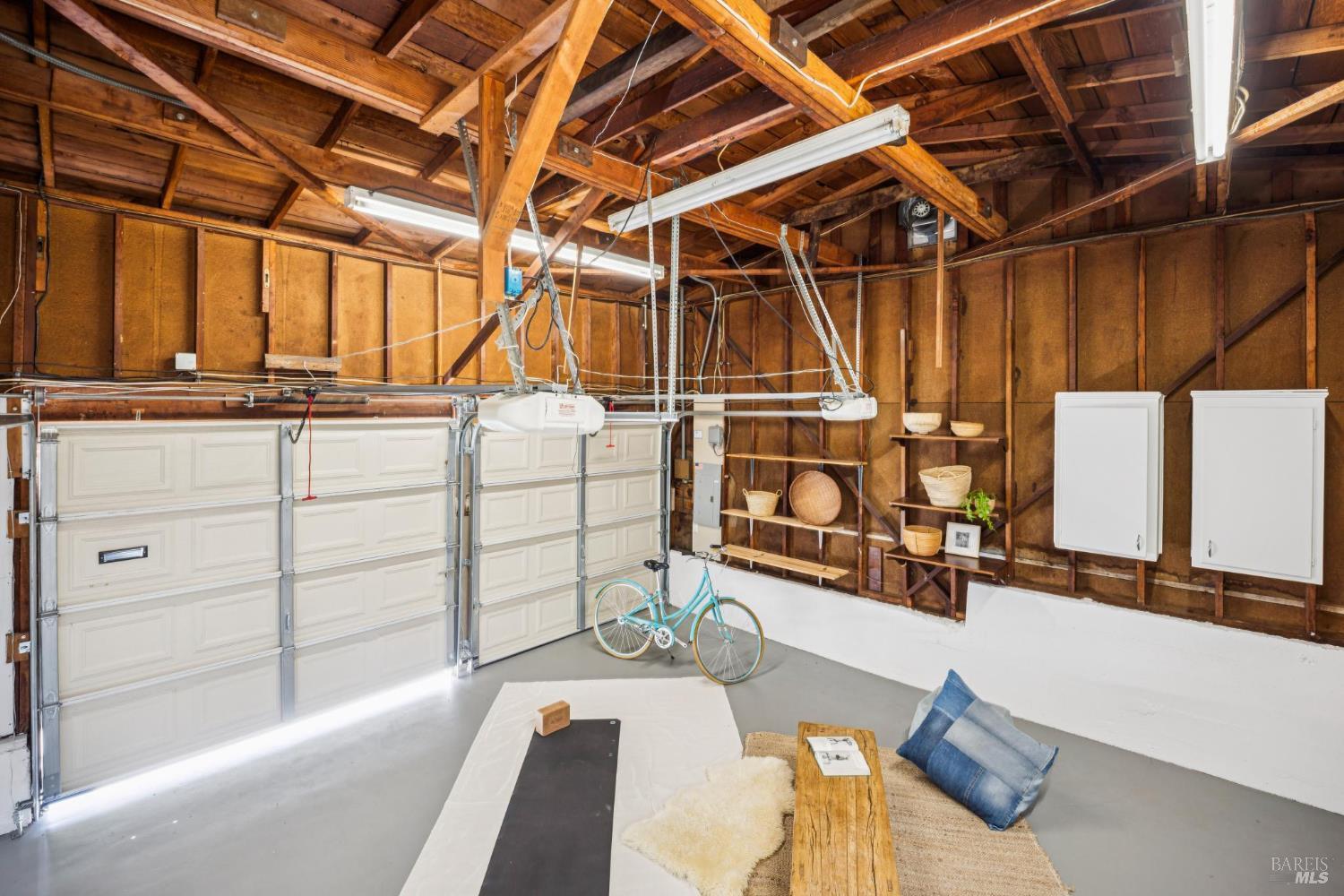 Detail Gallery Image 31 of 41 For 16 Marion Ct, Novato,  CA 94945 - 3 Beds | 1 Baths
