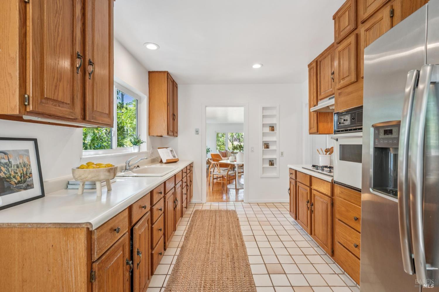 Detail Gallery Image 14 of 38 For 224 Elm Ave, Mill Valley,  CA 94941 - 2 Beds | 1 Baths