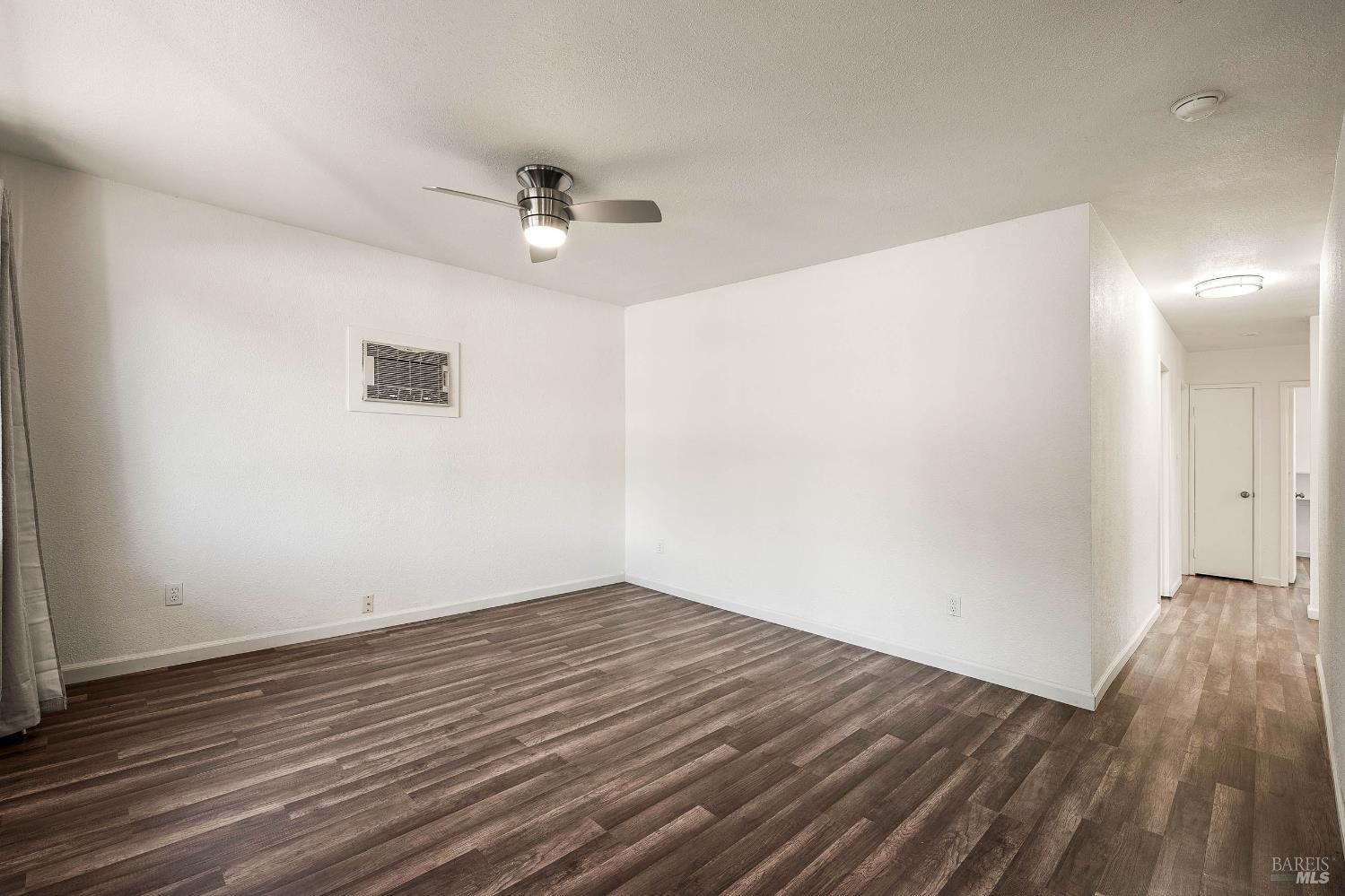Detail Gallery Image 15 of 56 For 6907 Laurel Del Dr, Lucerne,  CA 95458 - 4 Beds | 1/1 Baths