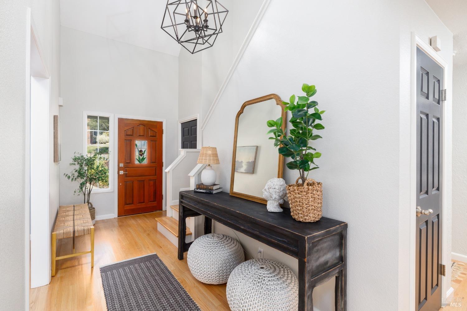 Detail Gallery Image 12 of 36 For 4713 Circle B Pl, Santa Rosa,  CA 95405 - 4 Beds | 3/1 Baths