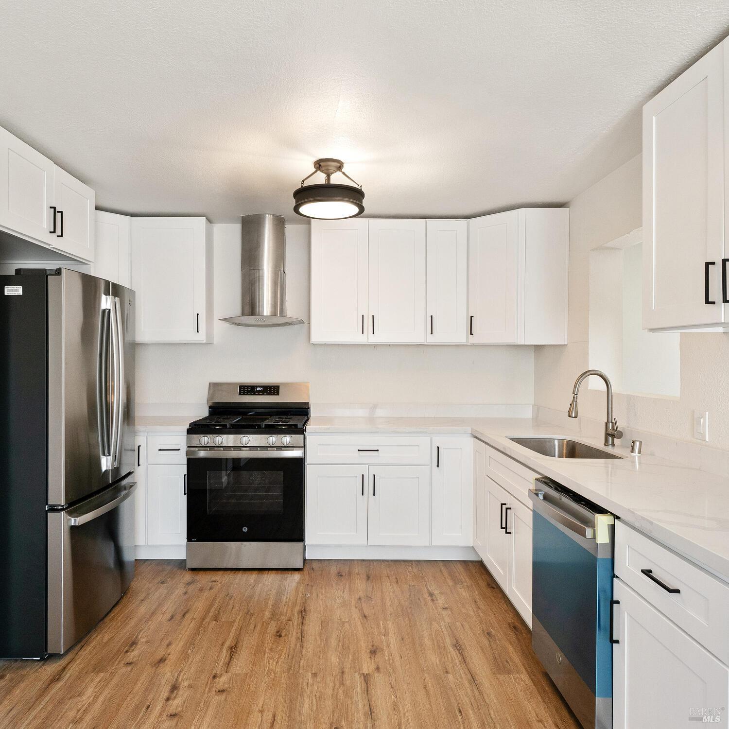 Detail Gallery Image 9 of 32 For 526 Sheldon Ave, Vallejo,  CA 94591 - 2 Beds | 1 Baths