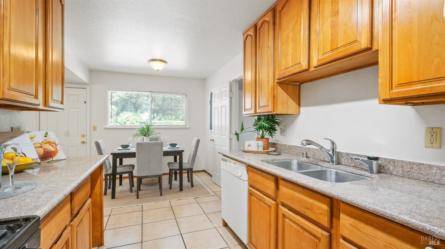Detail Gallery Image 7 of 43 For 1754 Utah St, Fairfield,  CA 94533 - 4 Beds | 2 Baths