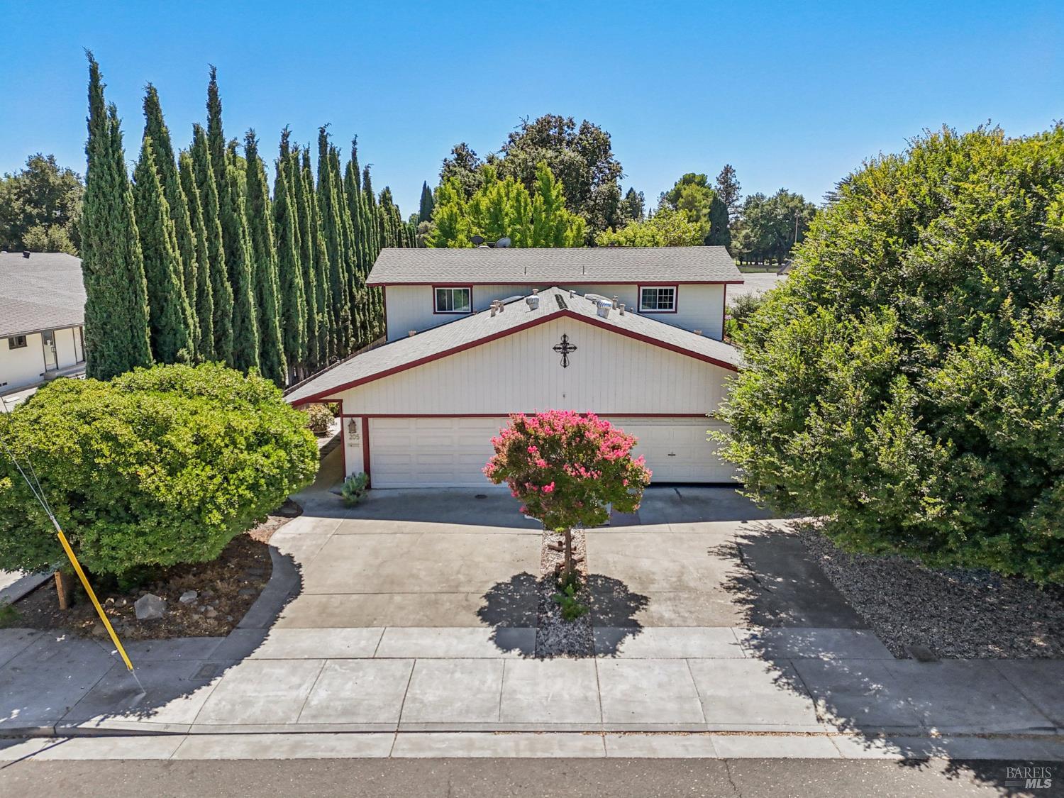 Detail Gallery Image 28 of 33 For 205 W Cherry St, Dixon,  CA 95620 - 3 Beds | 2 Baths