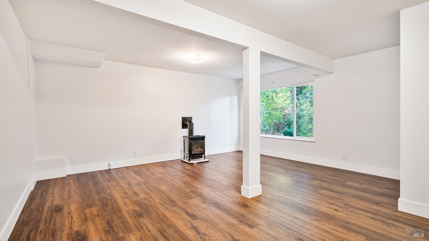 Detail Gallery Image 30 of 35 For 7826 Brookside Ave, Sebastopol,  CA 95472 - 4 Beds | 2/1 Baths