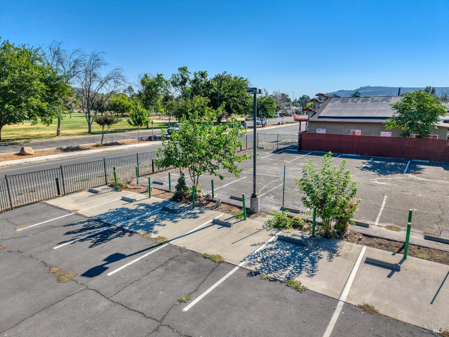 Detail Gallery Image 8 of 14 For 14050 Division Ave, Clearlake,  CA 95422 - – Beds | – Baths