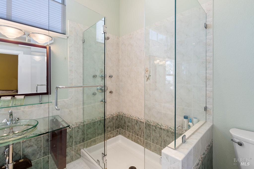 Detail Gallery Image 30 of 34 For 201 James River Rd, Vallejo,  CA 94591 - 3 Beds | 2/1 Baths