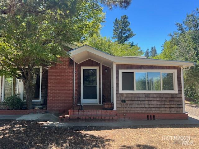 Detail Gallery Image 2 of 36 For 4199 W Dry Creek Rd, Healdsburg,  CA 95448 - 2 Beds | 1/1 Baths