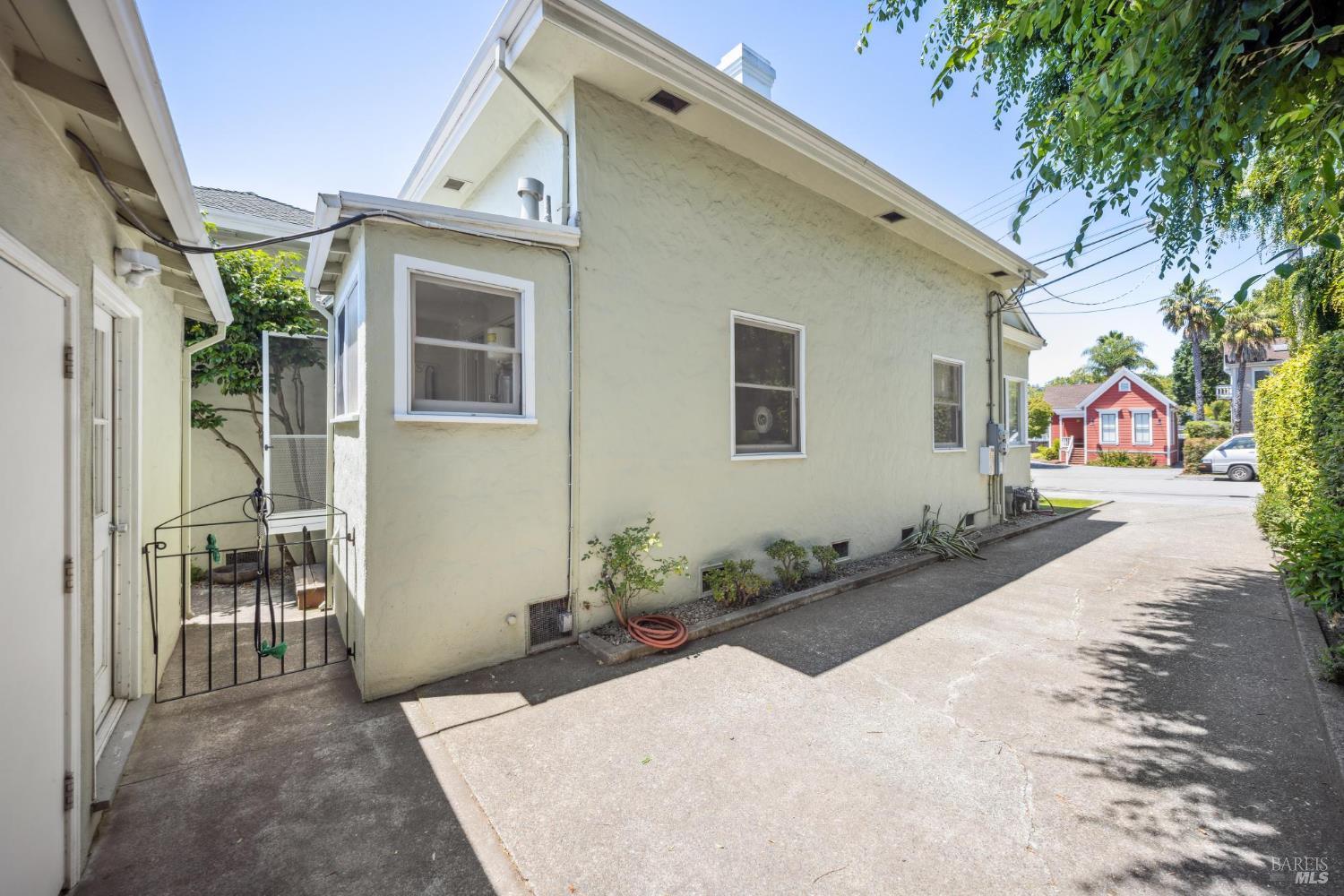 Detail Gallery Image 14 of 42 For 104 F St, San Rafael,  CA 94901 - – Beds | – Baths