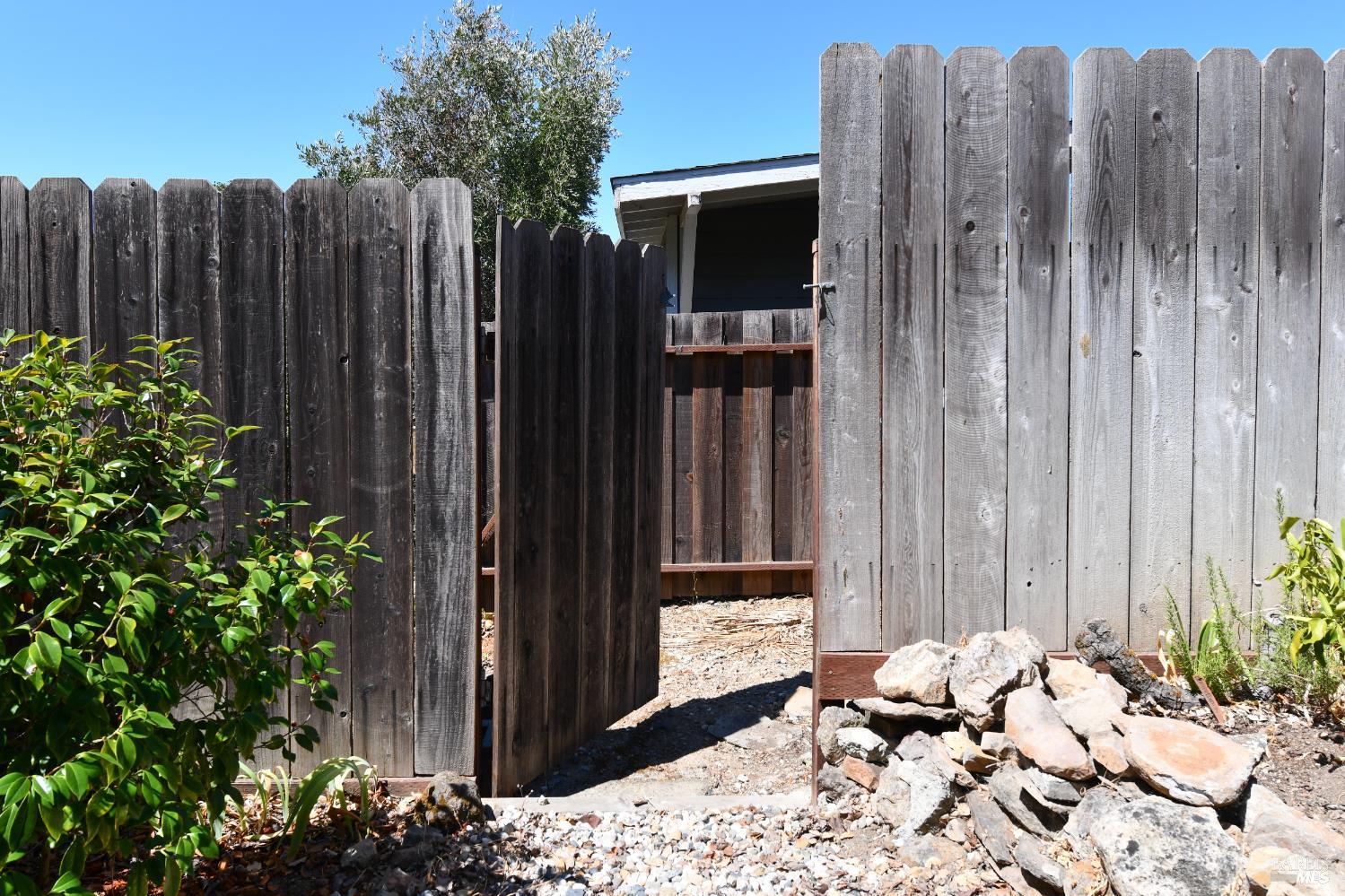 Detail Gallery Image 44 of 48 For 1521 King Ave, Napa,  CA 94559 - 3 Beds | 2 Baths