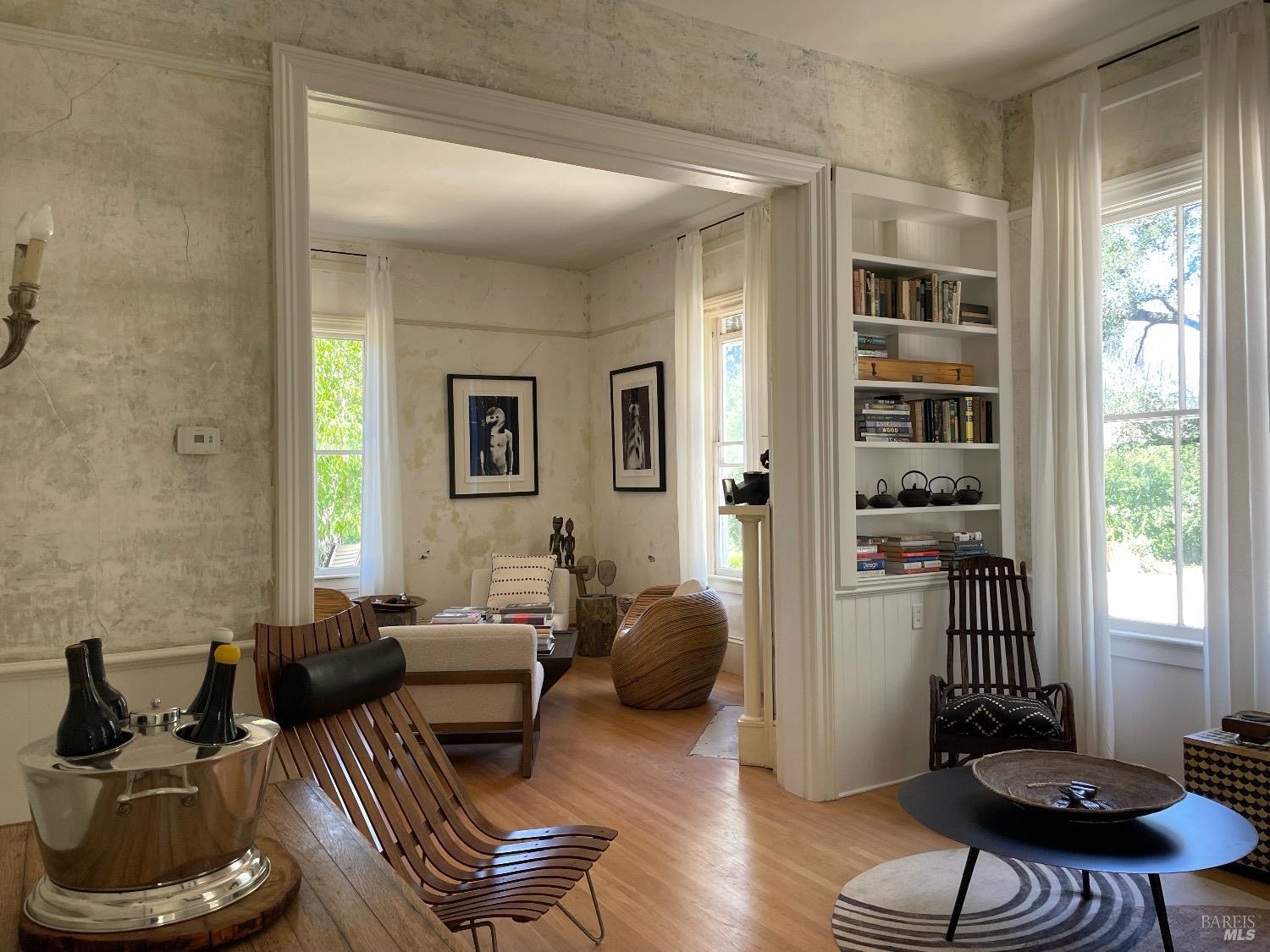 Detail Gallery Image 5 of 25 For 751 Crystal Springs Rd, Saint Helena,  CA 94574 - 5 Beds | 1/1 Baths