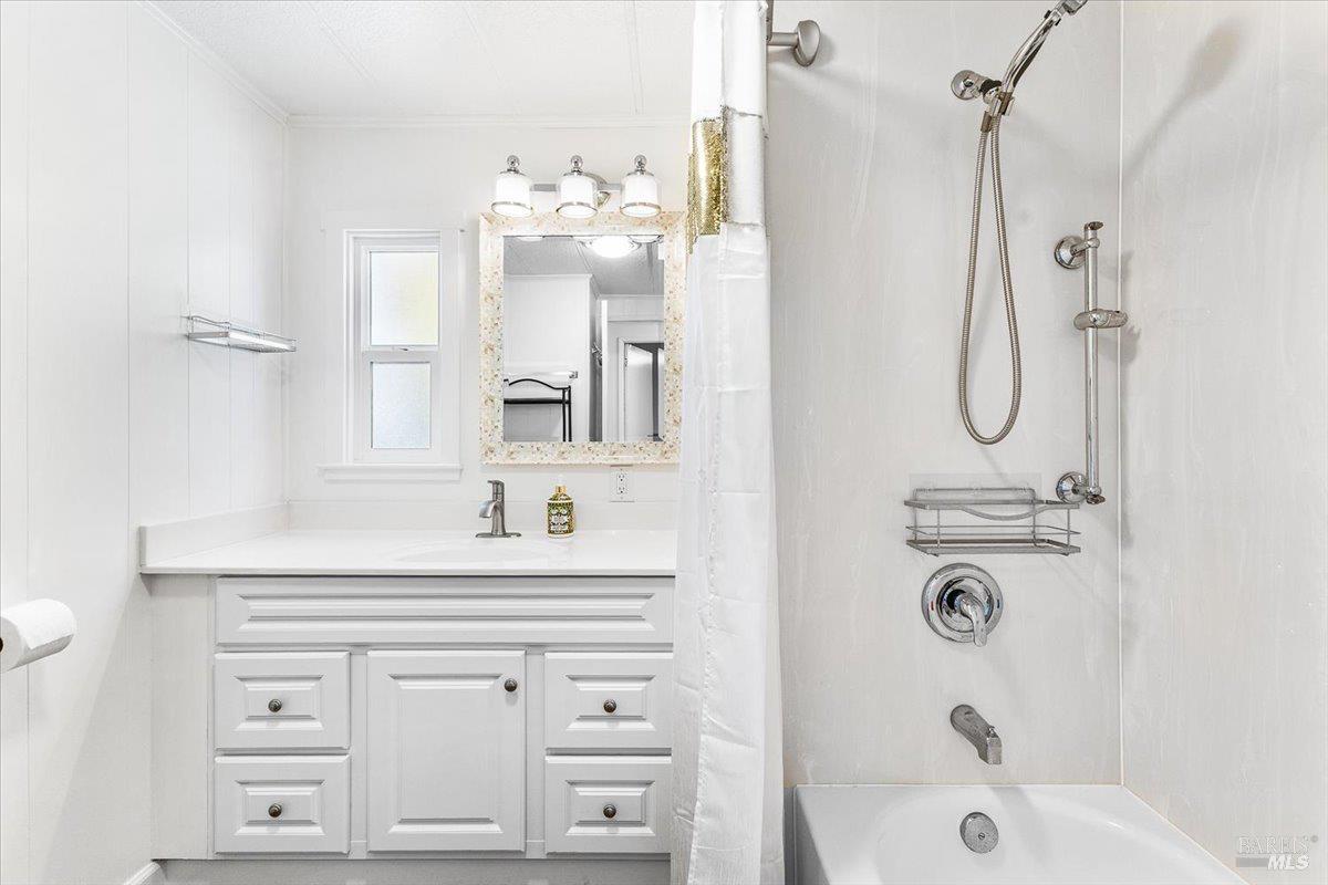 Detail Gallery Image 24 of 35 For 318 Rustic Ln, Rohnert Park,  CA 94928 - 2 Beds | 2 Baths