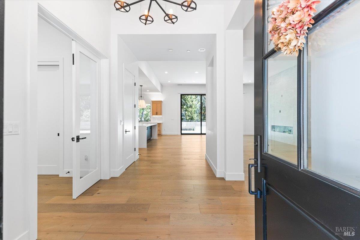 Detail Gallery Image 4 of 59 For 794 Los Olivos Rd, Santa Rosa,  CA 95404 - 4 Beds | 3/1 Baths