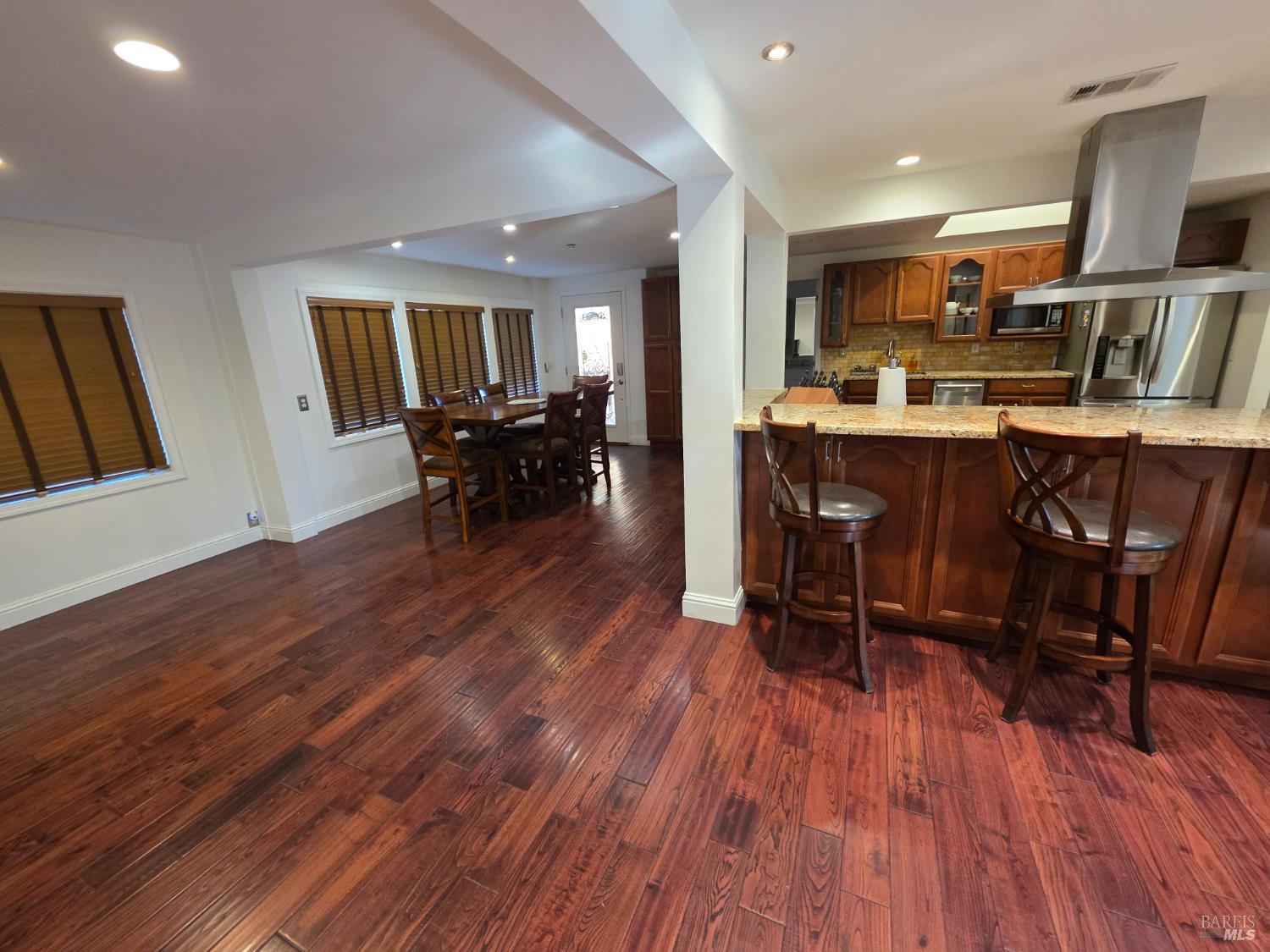 Detail Gallery Image 10 of 32 For 3606 Linda Vista Ave, Napa,  CA 94558 - 3 Beds | 2 Baths