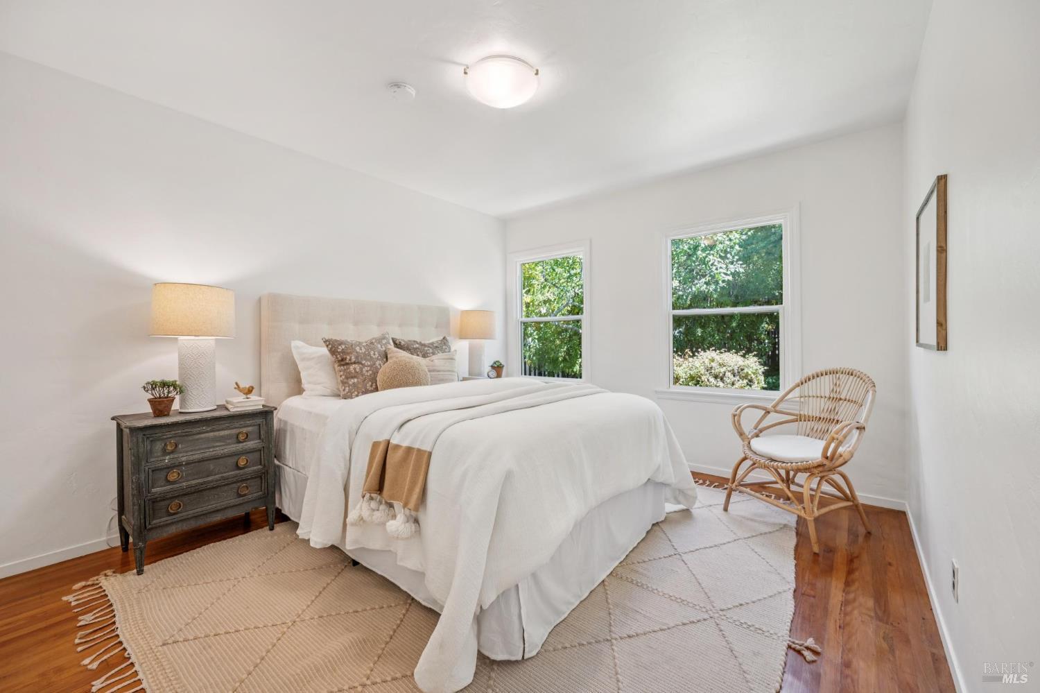 Detail Gallery Image 24 of 38 For 224 Elm Ave, Mill Valley,  CA 94941 - 2 Beds | 1 Baths