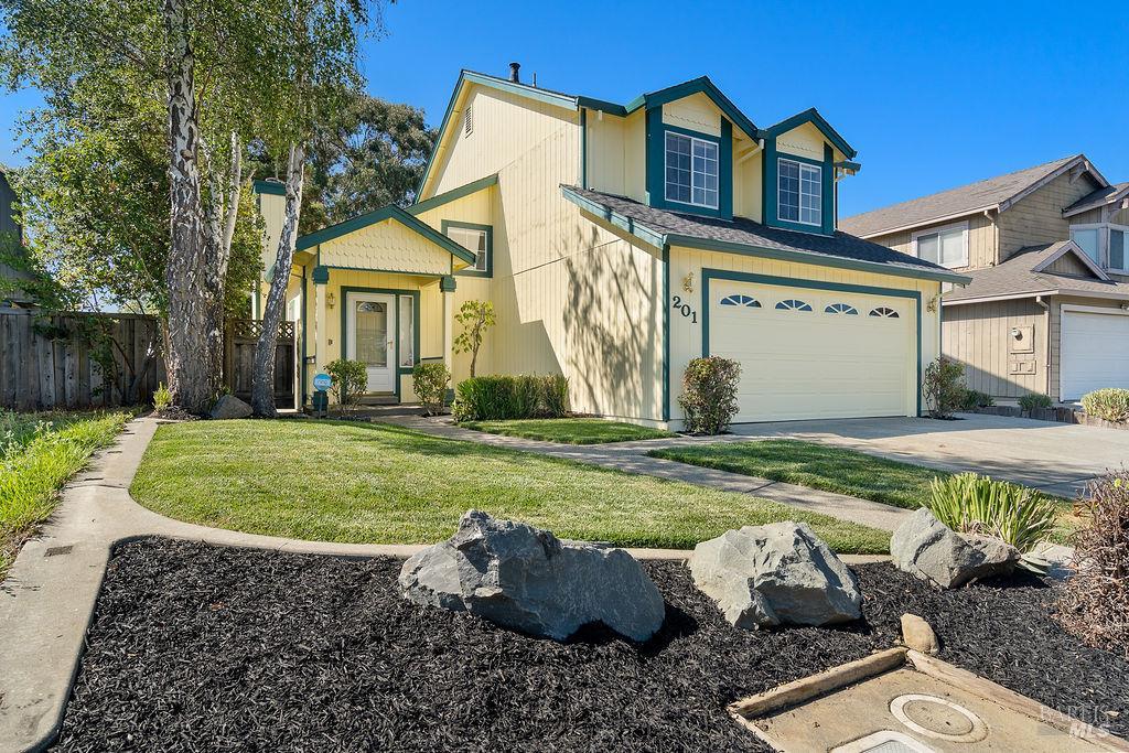 Detail Gallery Image 2 of 34 For 201 James River Rd, Vallejo,  CA 94591 - 3 Beds | 2/1 Baths