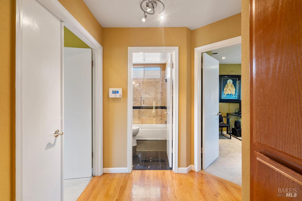 Detail Gallery Image 20 of 34 For 201 James River Rd, Vallejo,  CA 94591 - 3 Beds | 2/1 Baths