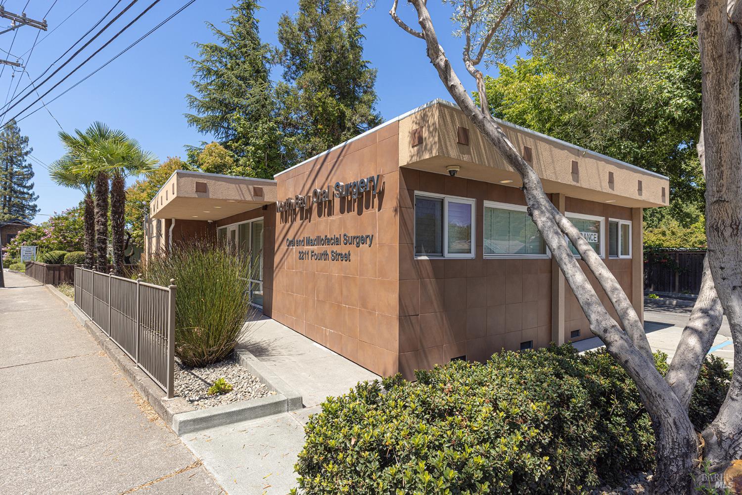 Detail Gallery Image 15 of 24 For 2211 4th St, Santa Rosa,  CA 95404 - – Beds | – Baths