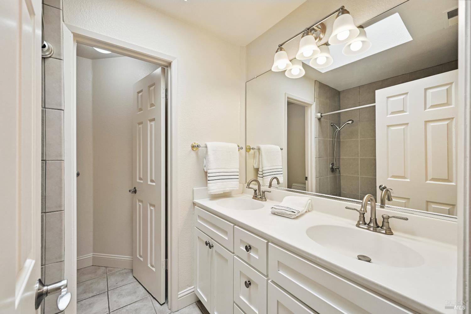 Detail Gallery Image 22 of 34 For 9472 Wellington Cir, Windsor,  CA 95492 - 4 Beds | 2/1 Baths