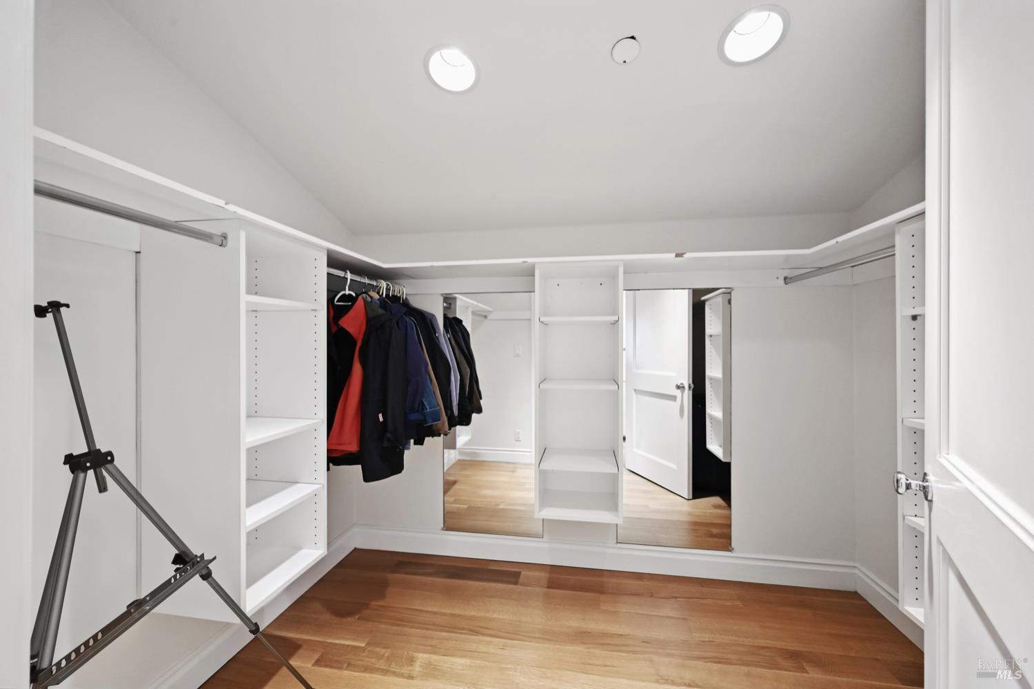Detail Gallery Image 31 of 57 For 436 Green Glen Way, Mill Valley,  CA 94941 - 4 Beds | 3/1 Baths