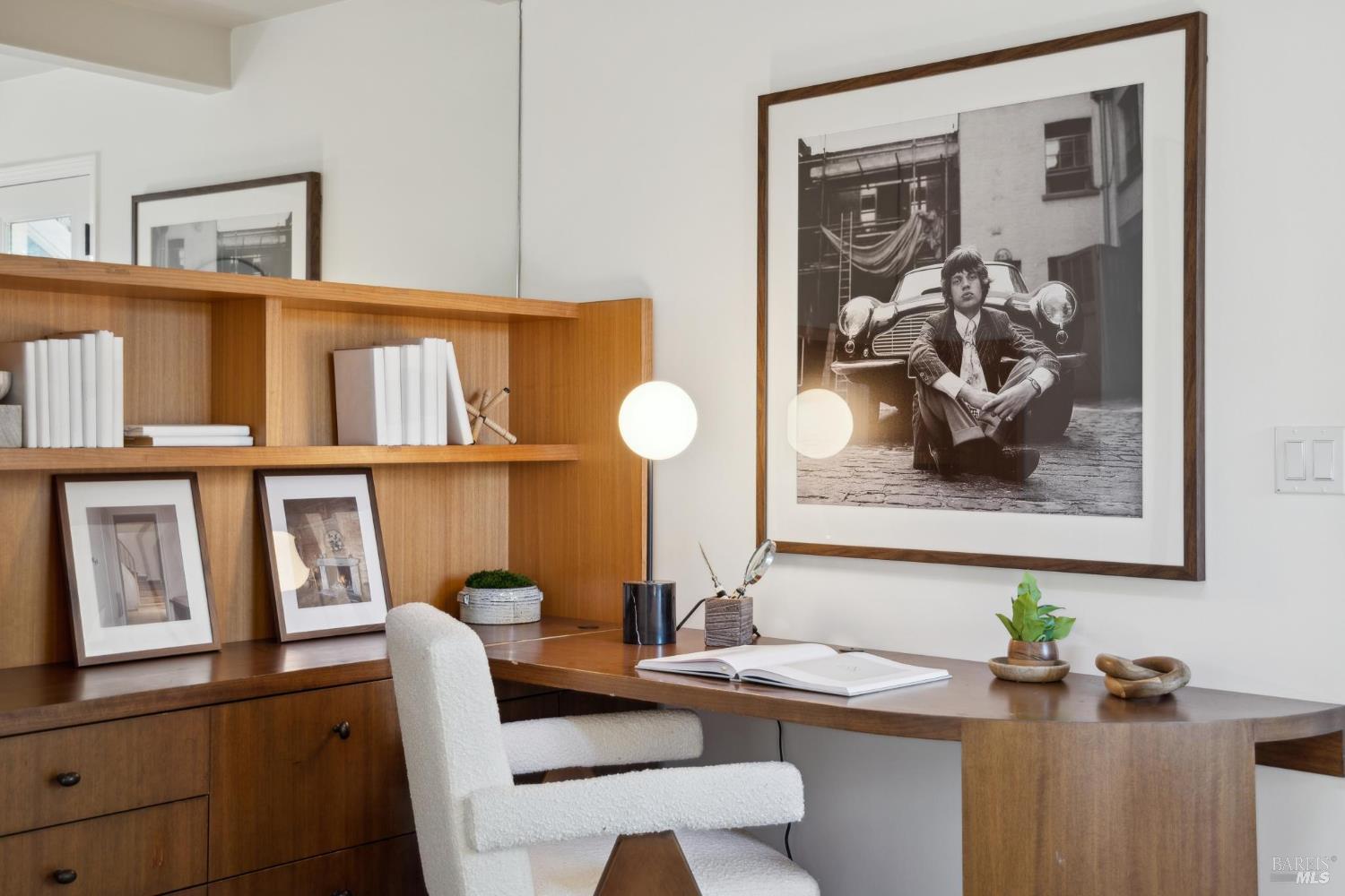 Detail Gallery Image 25 of 47 For 84 Eastview Ave, Tiburon,  CA 94920 - 3 Beds | 2/1 Baths