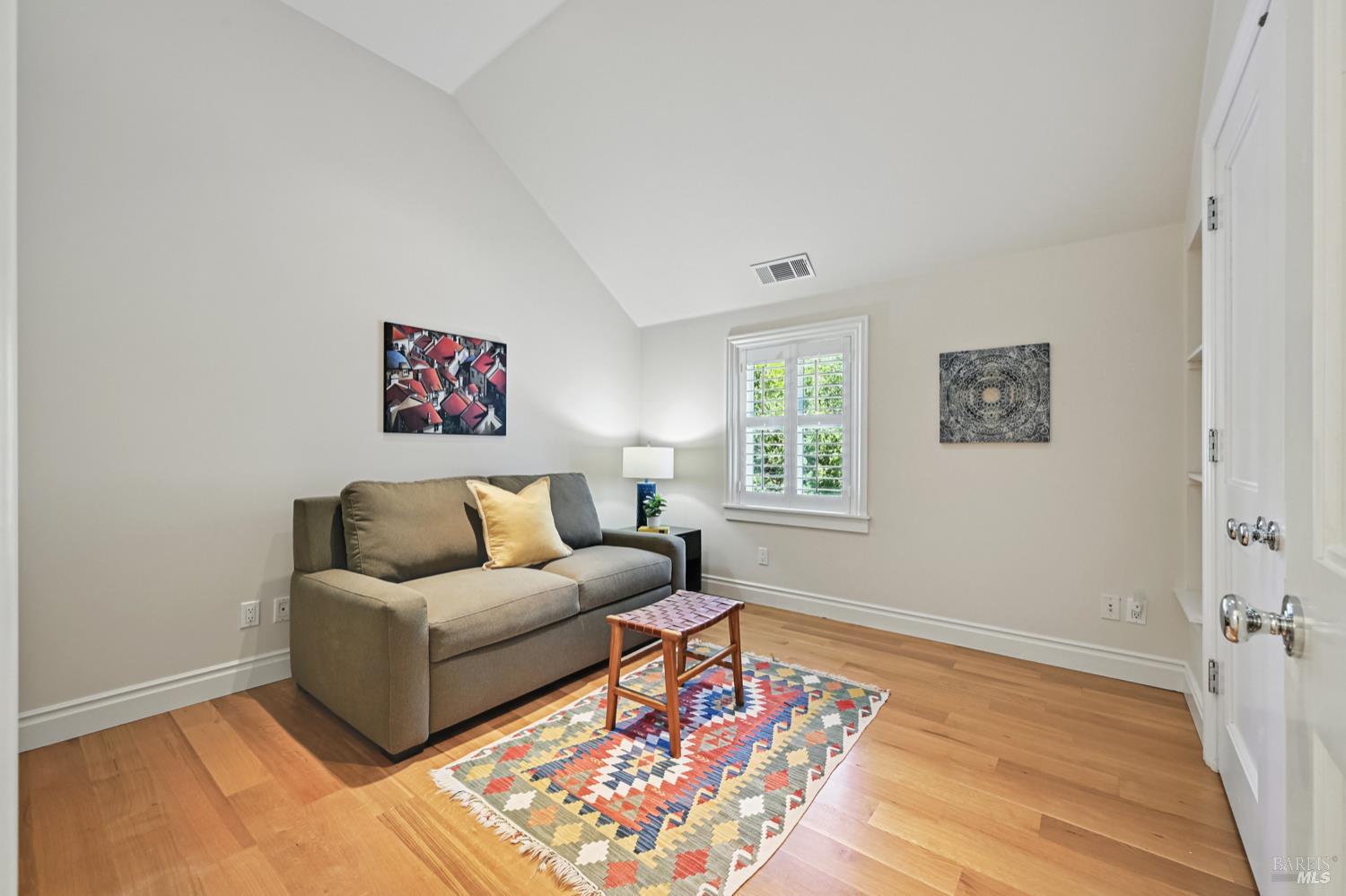 Detail Gallery Image 28 of 57 For 436 Green Glen Way, Mill Valley,  CA 94941 - 4 Beds | 3/1 Baths