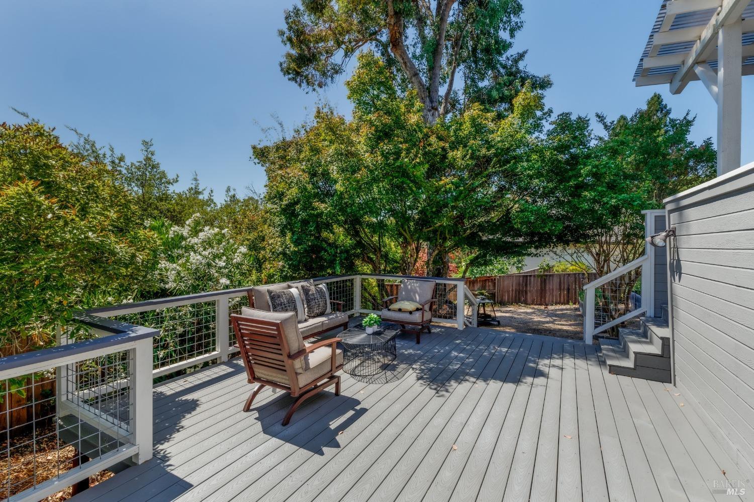 Detail Gallery Image 9 of 36 For 4713 Circle B Pl, Santa Rosa,  CA 95405 - 4 Beds | 3/1 Baths