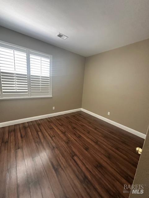 Detail Gallery Image 9 of 23 For 4712 Brookside Cir, Fairfield,  CA 94534 - 4 Beds | 2/1 Baths