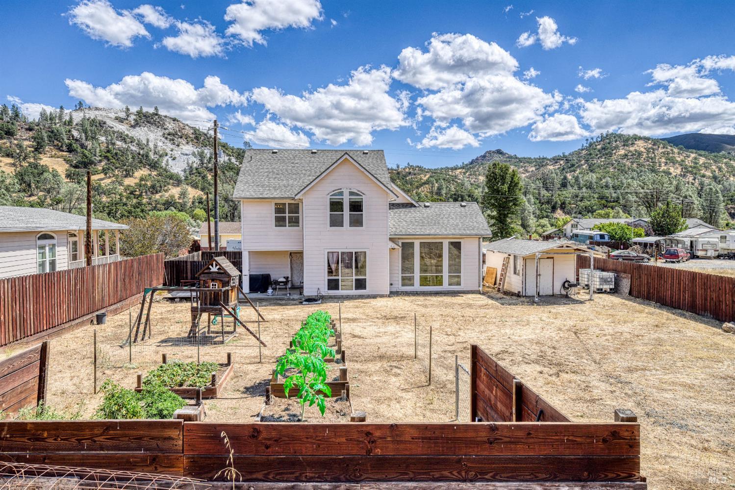 Detail Gallery Image 50 of 56 For 2920 Meadow Creek Rd, Clearlake Oaks,  CA 95423 - 3 Beds | 2/1 Baths