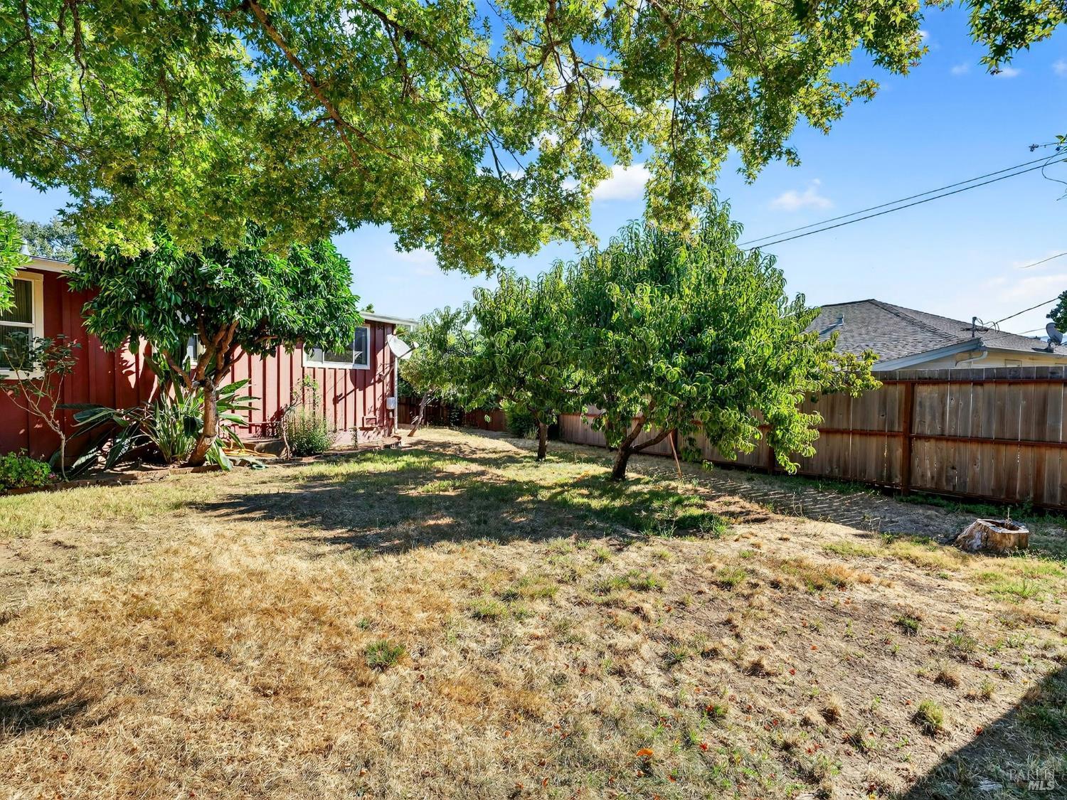 Detail Gallery Image 30 of 40 For 810 Mendocino Dr, Ukiah,  CA 95482 - 4 Beds | 2 Baths
