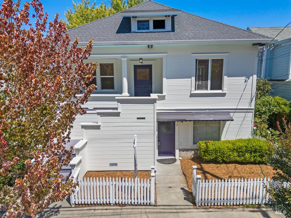Detail Gallery Image 13 of 78 For 30 Liberty St, Petaluma,  CA 94952 - – Beds | – Baths