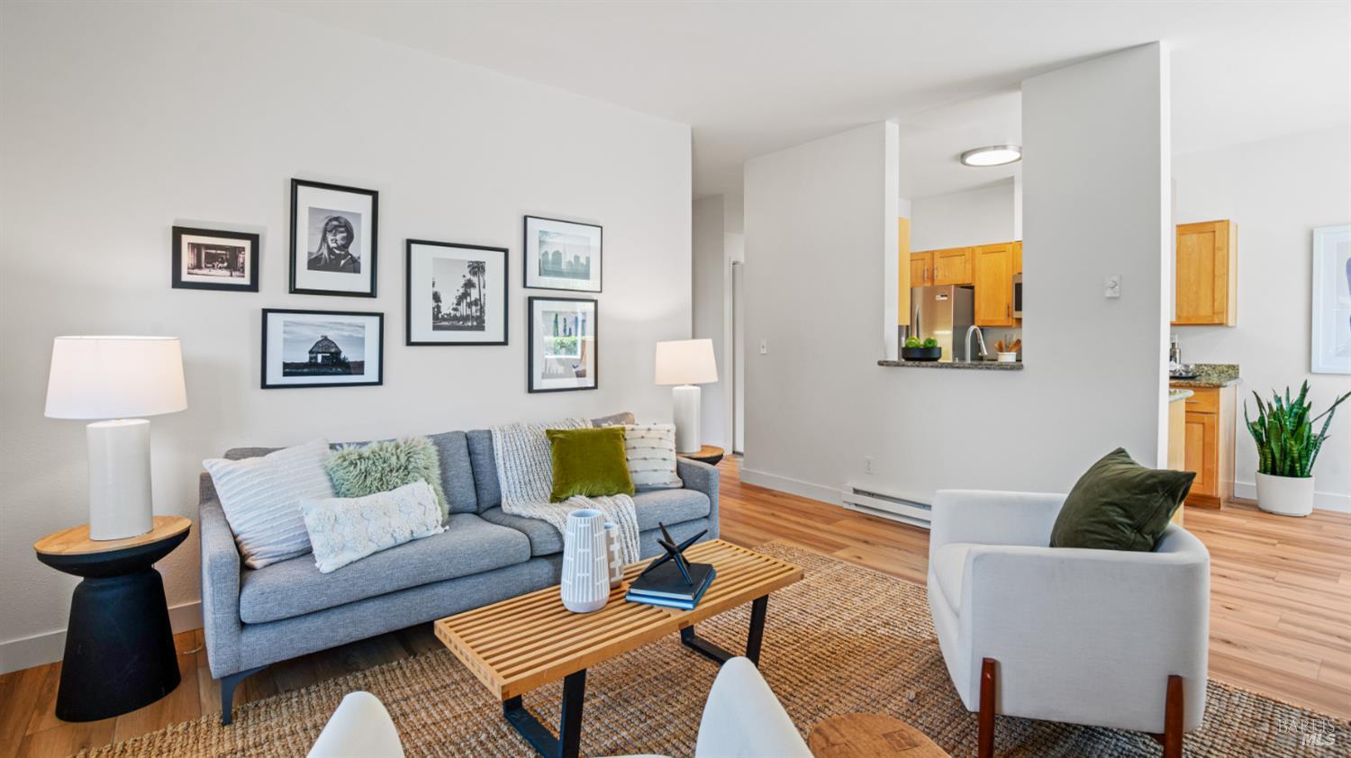 Detail Gallery Image 6 of 24 For 209 E Bayside Ct, Richmond,  CA 94804 - 2 Beds | 2 Baths