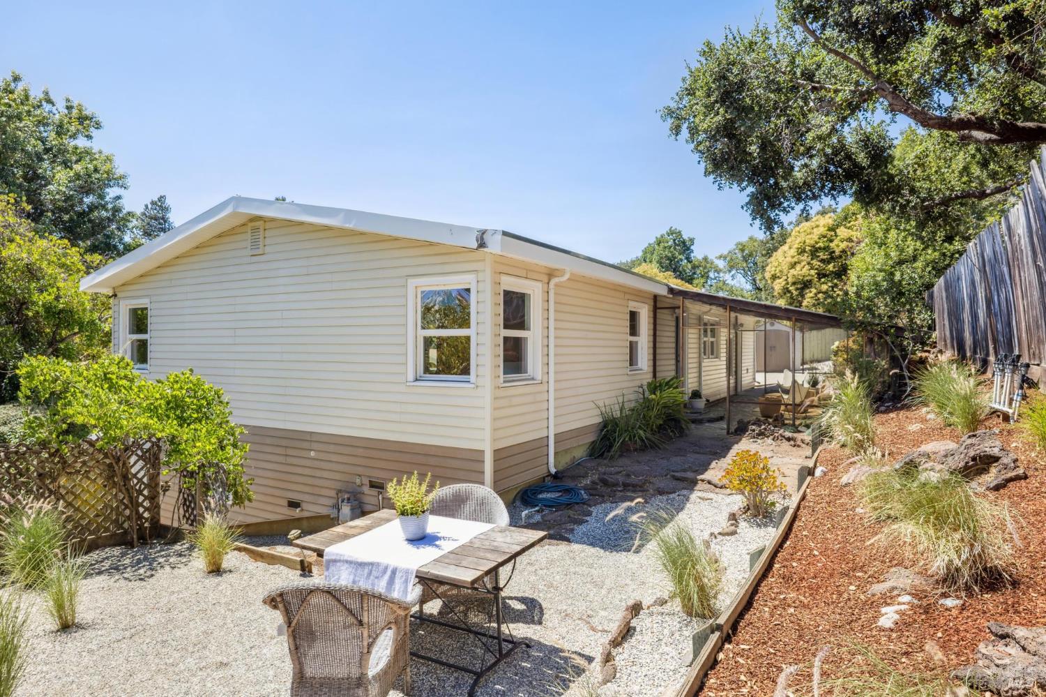 Detail Gallery Image 34 of 41 For 16 Marion Ct, Novato,  CA 94945 - 3 Beds | 1 Baths