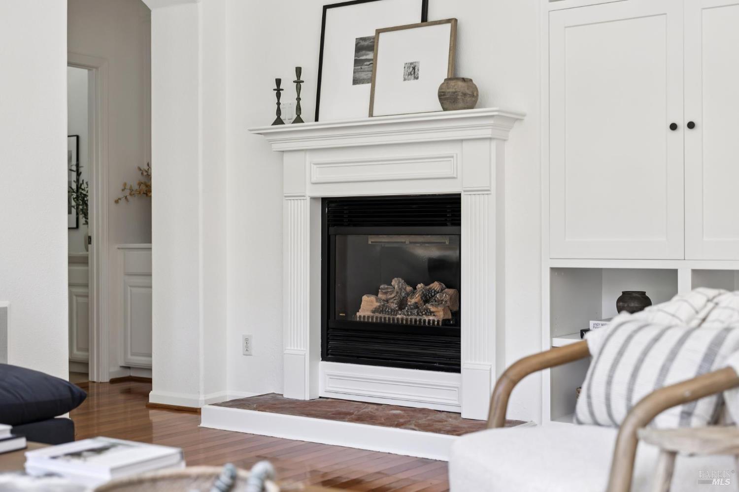Detail Gallery Image 12 of 52 For 24 Sunny Cove Dr, Novato,  CA 94949 - 5 Beds | 3/1 Baths