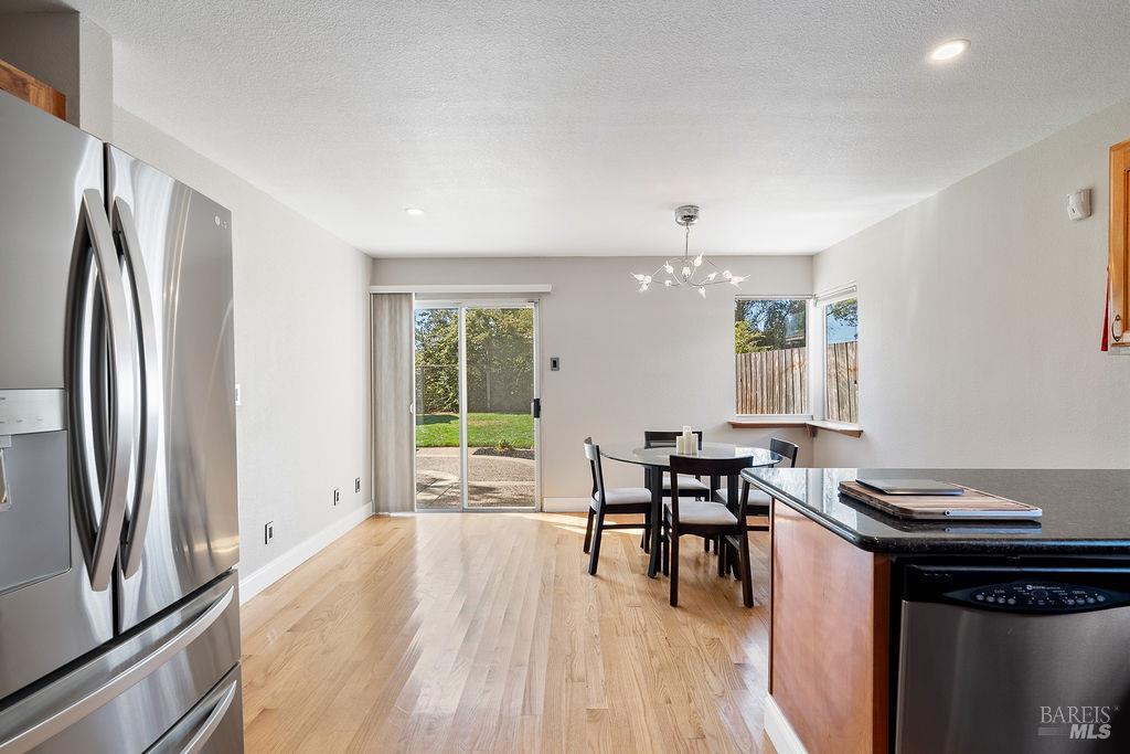 Detail Gallery Image 16 of 34 For 201 James River Rd, Vallejo,  CA 94591 - 3 Beds | 2/1 Baths