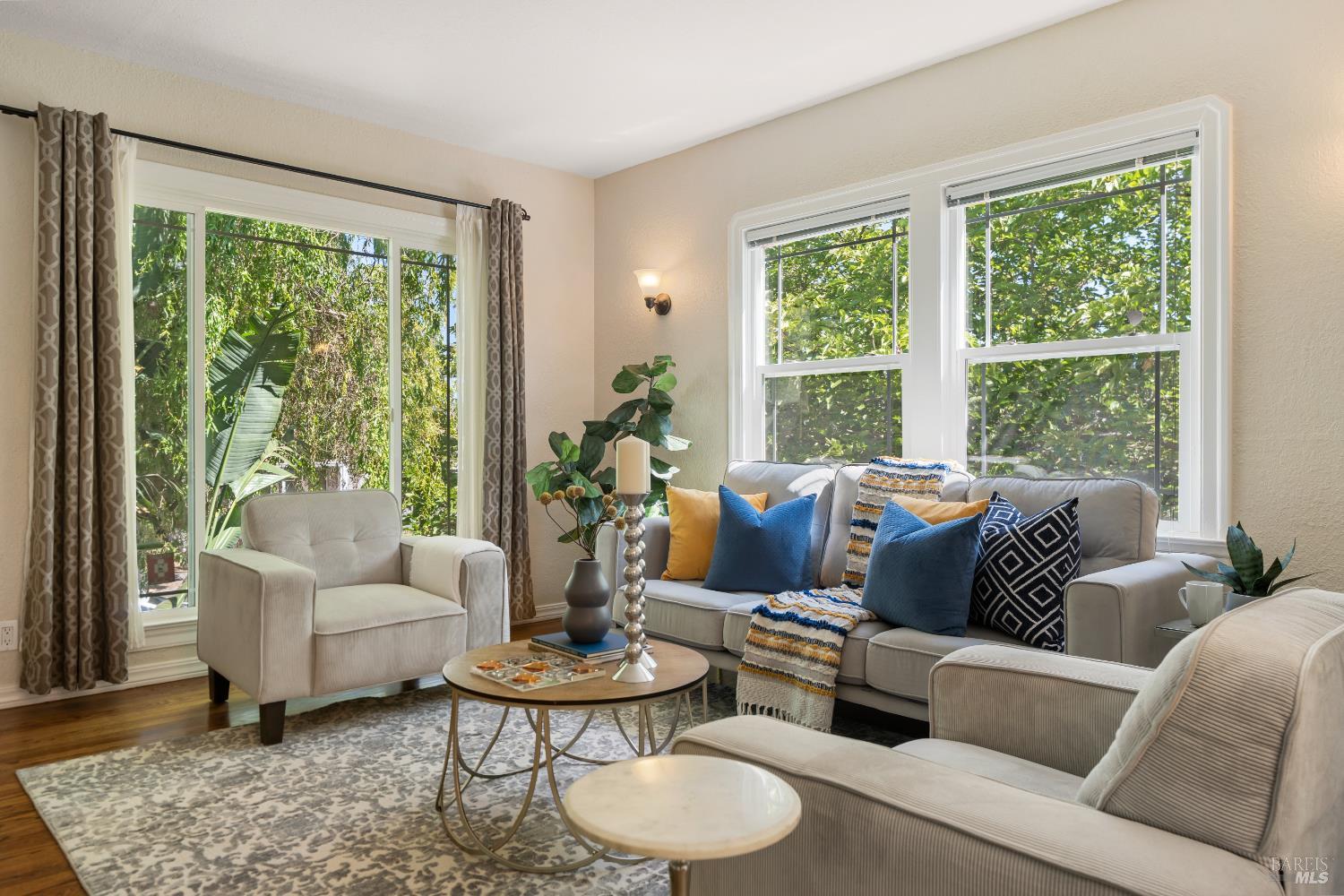 Detail Gallery Image 12 of 74 For 219 Mayo Ave, Vallejo,  CA 94590 - 3 Beds | 2 Baths