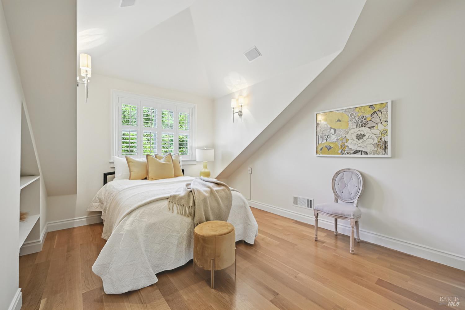 Detail Gallery Image 26 of 57 For 436 Green Glen Way, Mill Valley,  CA 94941 - 4 Beds | 3/1 Baths