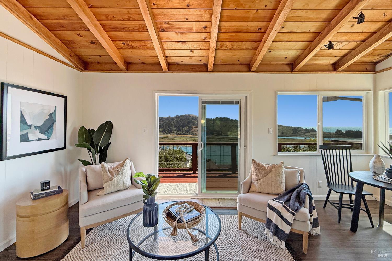 Detail Gallery Image 15 of 61 For 10701 Hereford Dr, Jenner,  CA 95450 - 2 Beds | 1 Baths