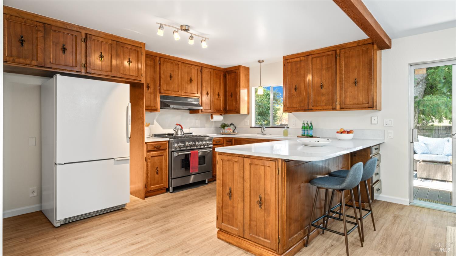 Detail Gallery Image 14 of 28 For 782 Clausing Ave, Novato,  CA 94945 - 3 Beds | 2 Baths