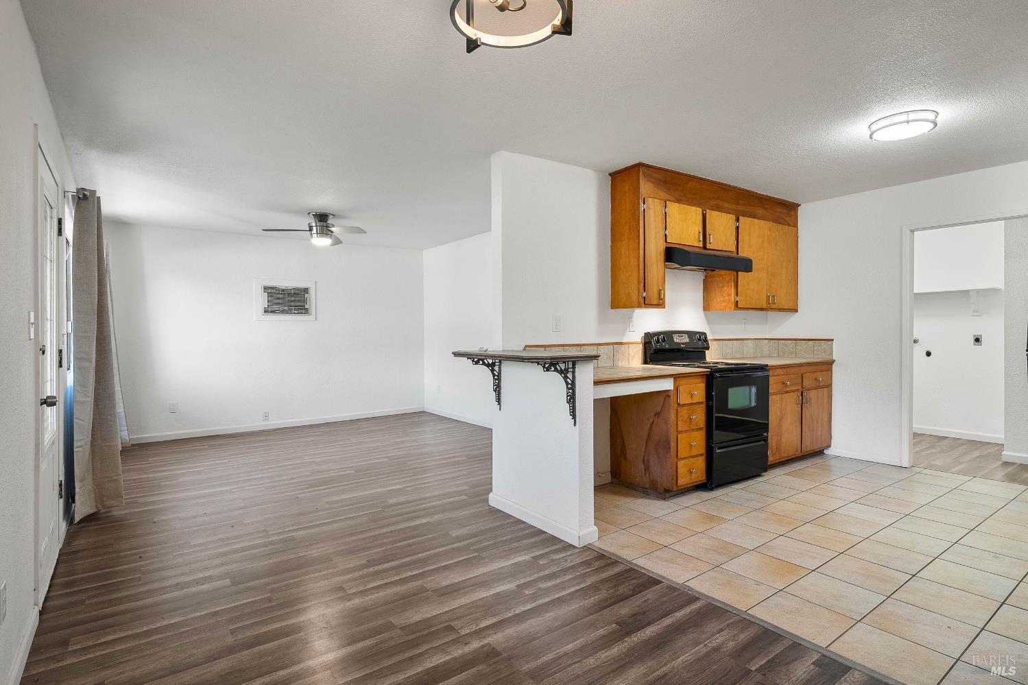 Detail Gallery Image 17 of 56 For 6907 Laurel Del Dr, Lucerne,  CA 95458 - 4 Beds | 1/1 Baths
