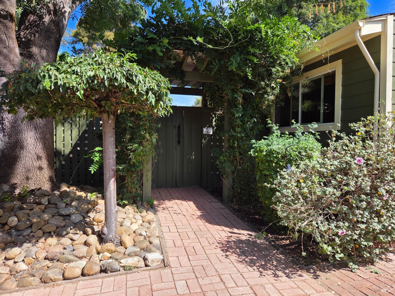 Detail Gallery Image 1 of 1 For 718 Pueblo Ave #7,  Napa,  CA 94558 - 2 Beds | 0 Baths