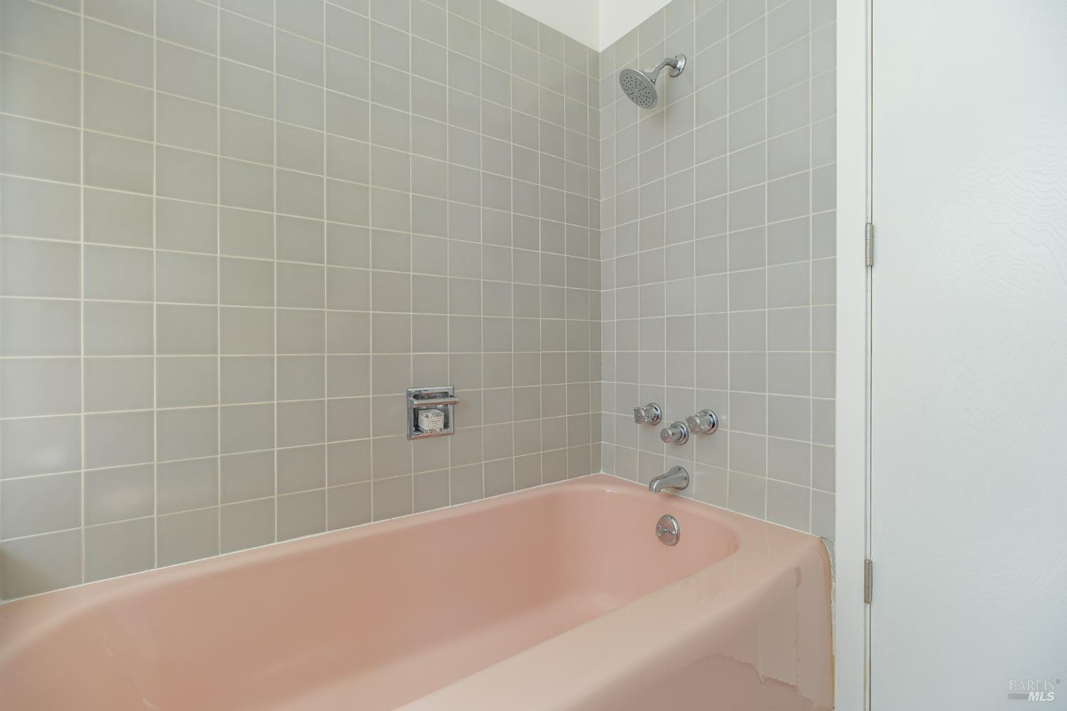 Detail Gallery Image 24 of 38 For 160 Golden Hind Psge, Corte Madera,  CA 94925 - 3 Beds | 2 Baths