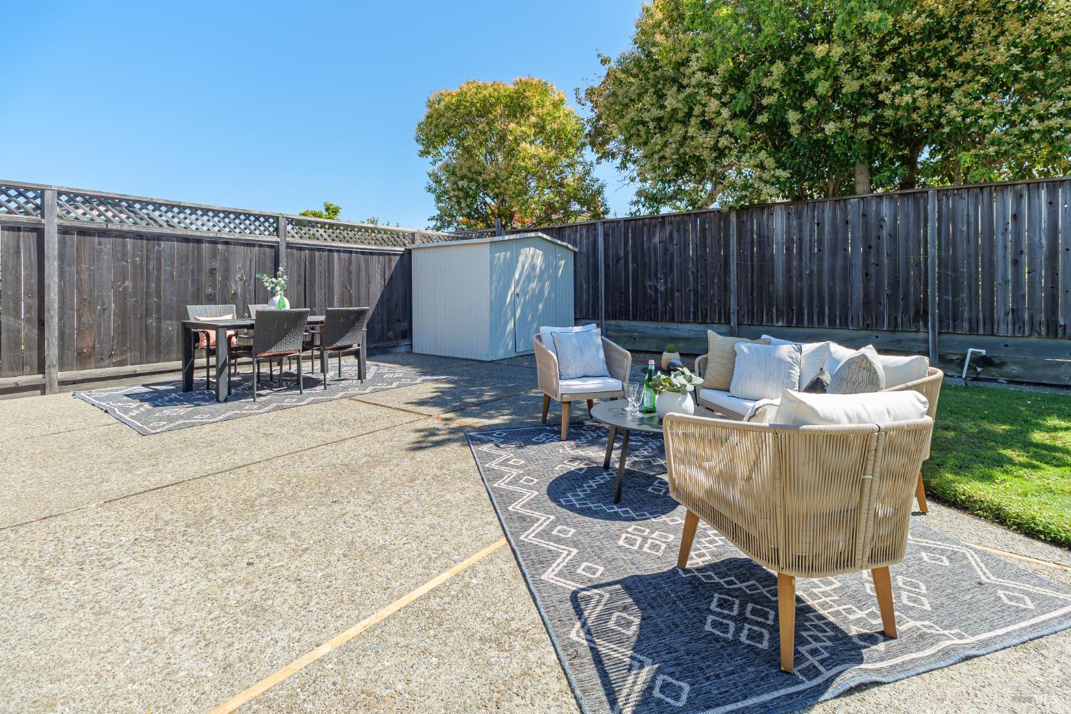 Detail Gallery Image 29 of 38 For 160 Golden Hind Psge, Corte Madera,  CA 94925 - 3 Beds | 2 Baths