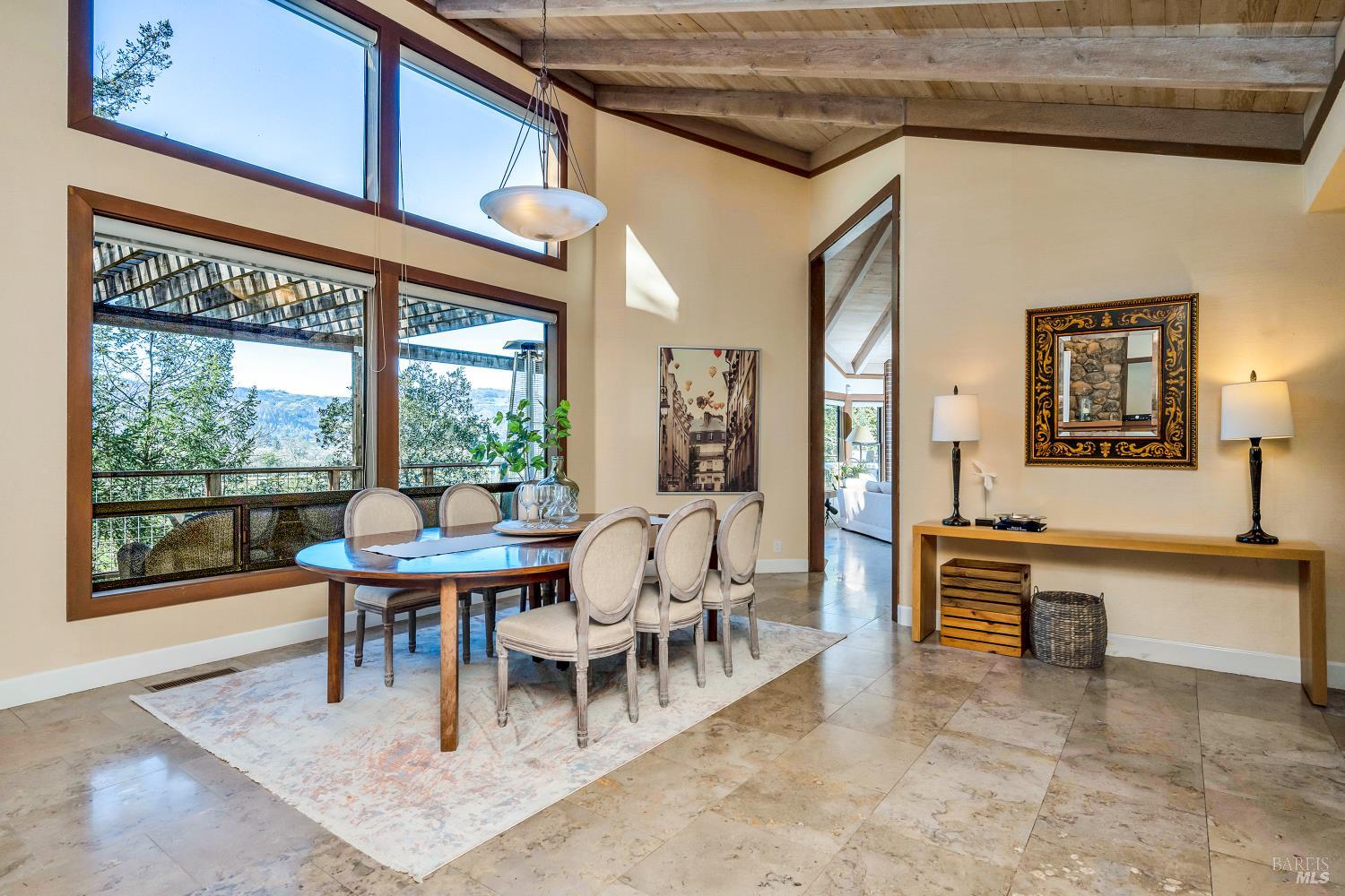Detail Gallery Image 11 of 21 For 522 Meadowood Ln, Saint Helena,  CA 94574 - 2 Beds | 3 Baths