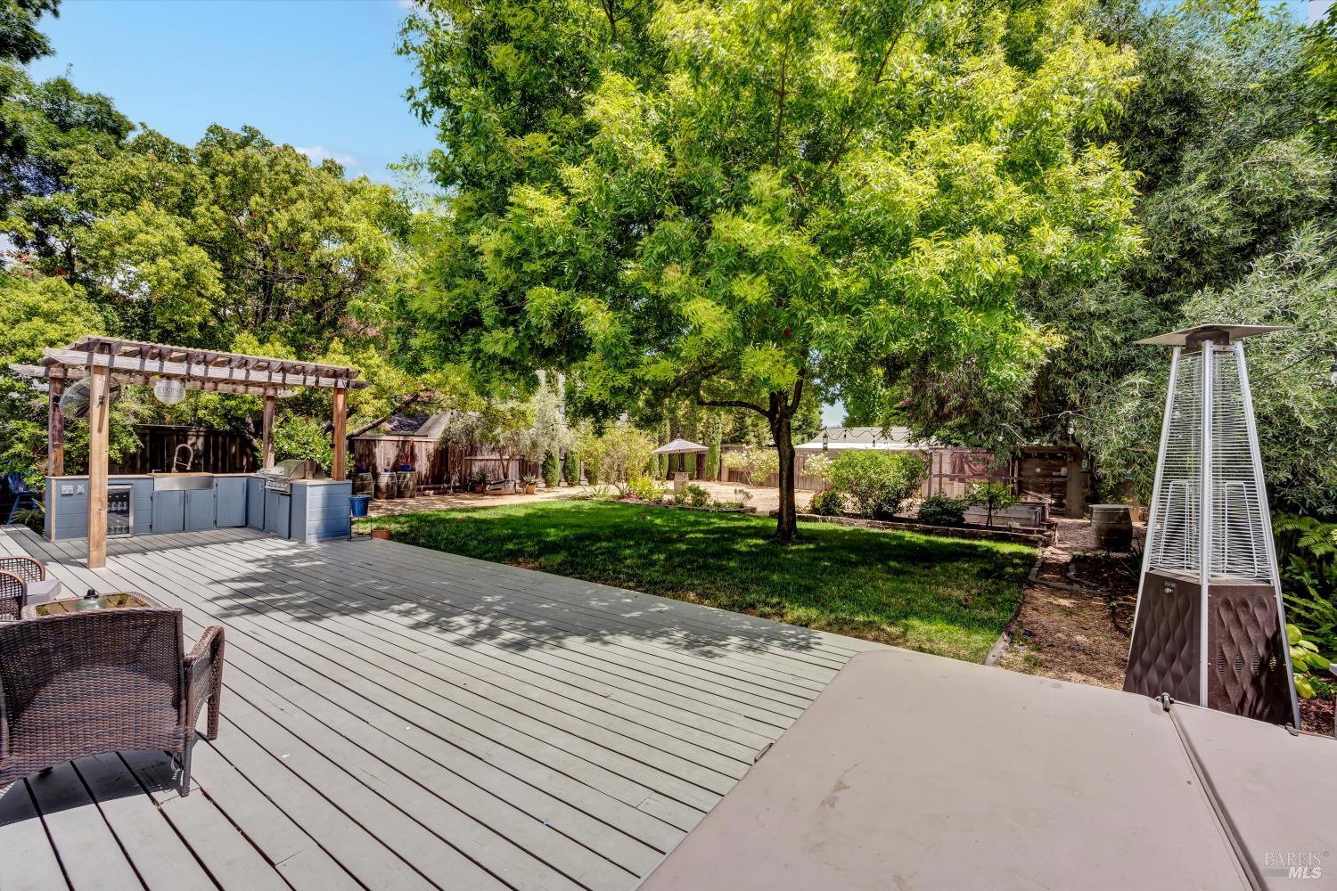 Detail Gallery Image 31 of 38 For 1018 Easum Dr, Napa,  CA 94558 - 3 Beds | 2 Baths