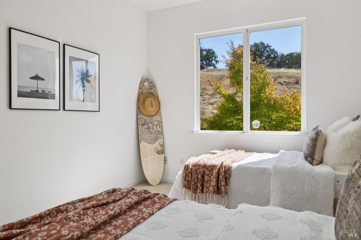 Detail Gallery Image 33 of 52 For 24 Sunny Cove Dr, Novato,  CA 94949 - 5 Beds | 3/1 Baths