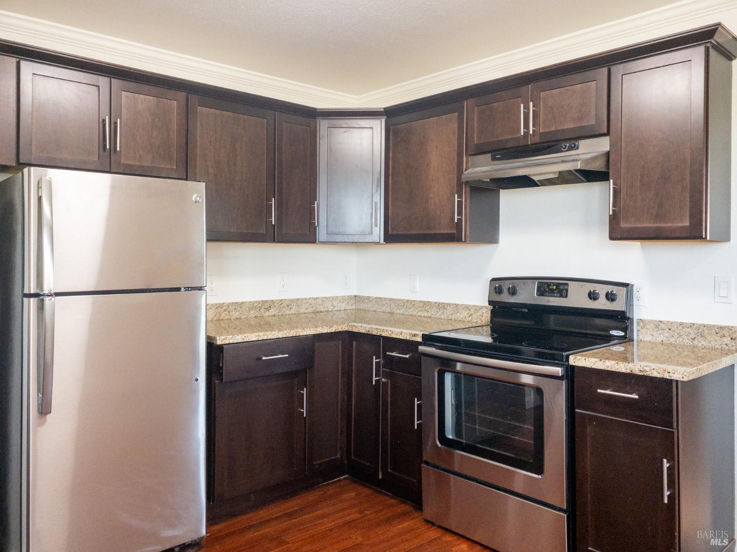 Detail Gallery Image 8 of 12 For 801 Meadowsweet Dr, Corte Madera,  CA 94925 - – Beds | – Baths