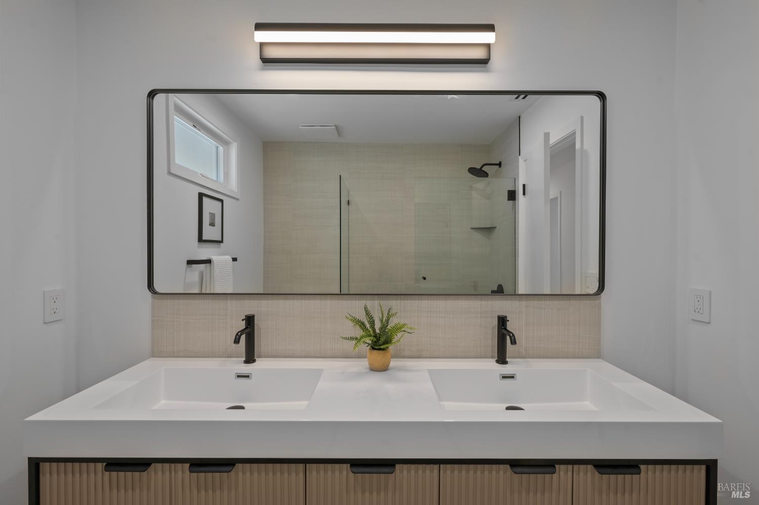 Detail Gallery Image 39 of 69 For 120 Fairway Dr, Novato,  CA 94949 - 3 Beds | 3/1 Baths